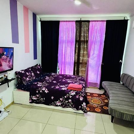 Vista Alam Roomstay Homestay Shah Alam Eksteriør bilde