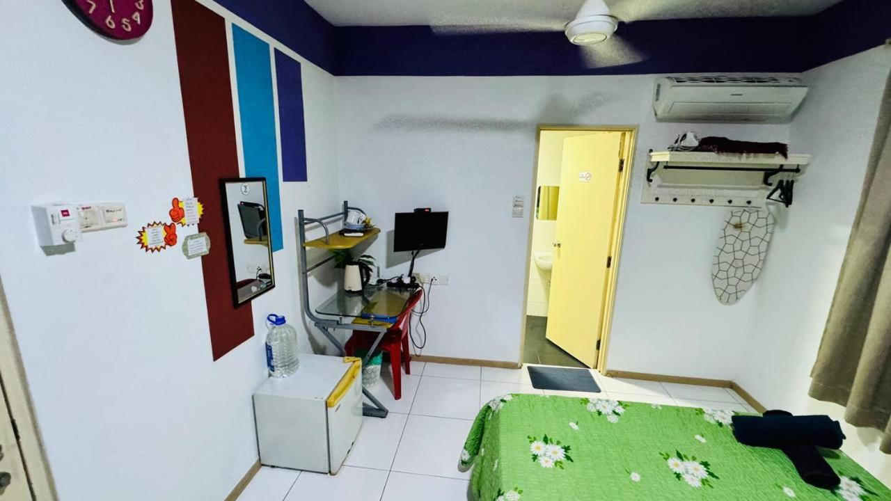 Vista Alam Roomstay Homestay Shah Alam Eksteriør bilde